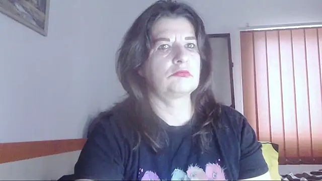 Snapshot of ExtasyMature chatting on October 24, 5:48 am ExtasyMature online show from October 24, 5:48 am