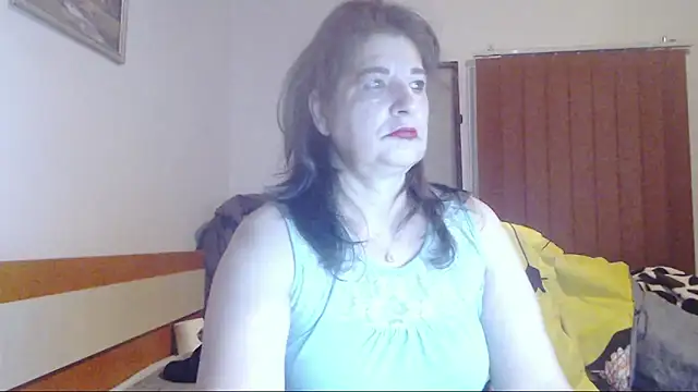 Snapshot of ExtasyMature chatting on November 6, 4:57 am ExtasyMature online show from November 6, 4:57 am