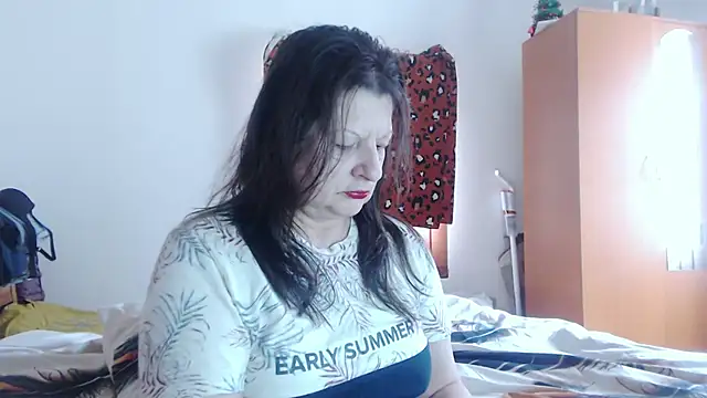 Snapshot of ExtasyMature chatting on May 31, 7:59 am ExtasyMature online show from May 31, 7:59 am