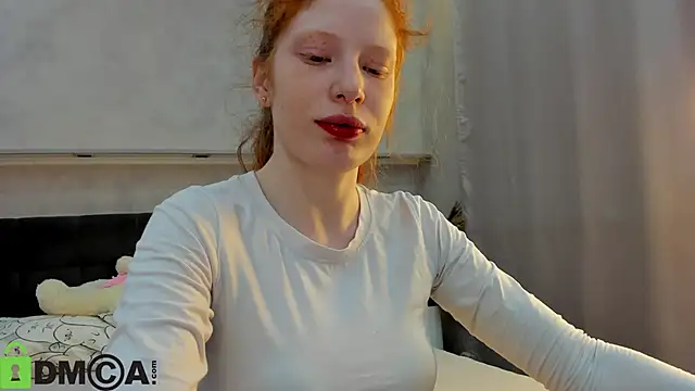 Sandra Wi1son online show from April 29, 1:32 am