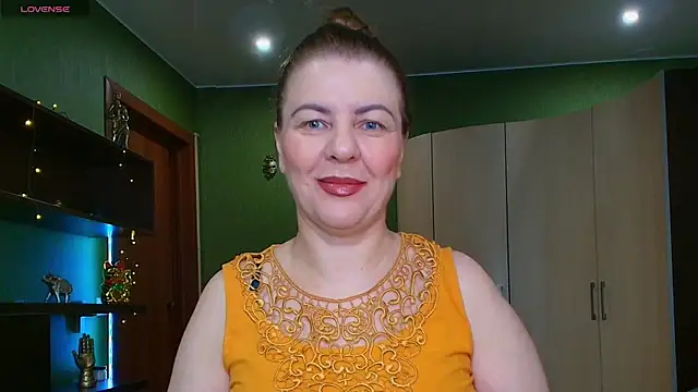 Snapshot of VeronikawGold chatting on July 10, 9:06 pm VeronikawGold online show from July 10, 9:06 pm