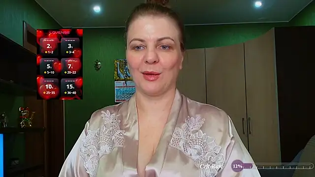 Snapshot of VeronikawGold chatting on July 23, 8:18 pm VeronikawGold online show from July 23, 8:18 pm