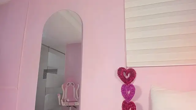 emily sweett24 online show from March 6, 12:52 pm