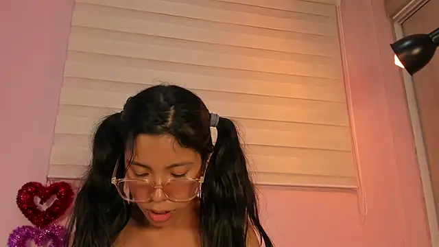 emily sweett24 online show from March 21, 9:45 pm