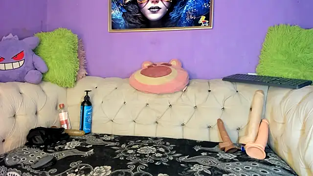 amydelahozgomez online show from October 19, 12:33 am