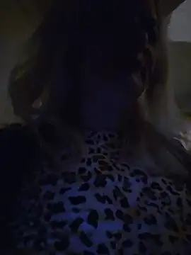 Snapshot of LadyTouch chatting on June 3, 8:47 pm LadyTouch online show from June 3, 8:47 pm