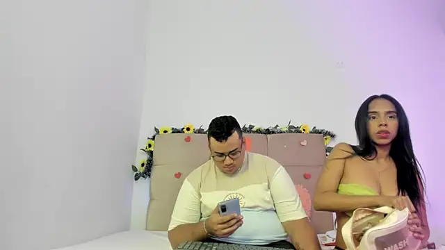 MICHAEL AND SHARON online show from March 19, 3:09 am