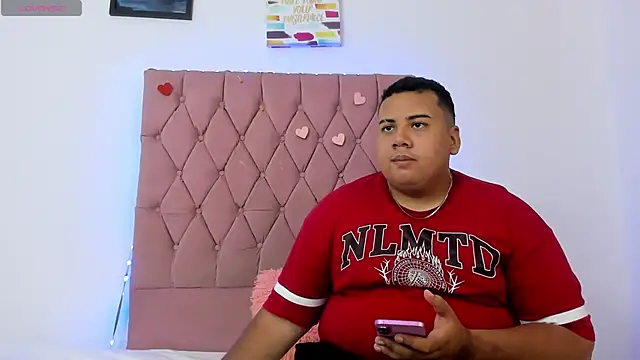 MICHAEL AND SHARON online show from October 19, 4:24 am