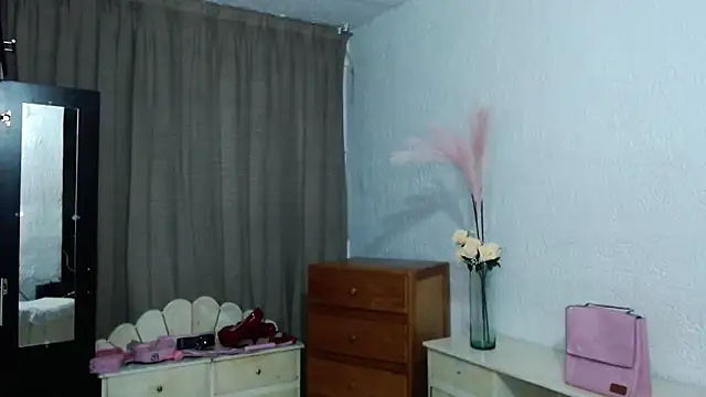 EngelCristaly online show from September 11, 7:08 am