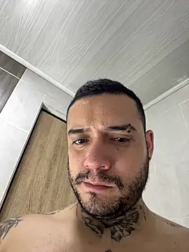 Snapshot of Angelgarcia_ chatting on March 4, 11:43 pm Angelgarcia online show from March 4, 11:43 pm