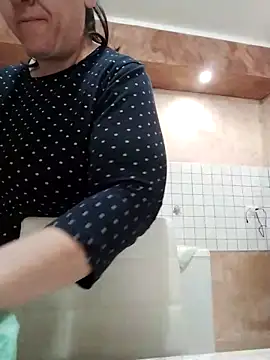 Snapshot of Dolcecurvy chatting on October 30, 9:00 am Dolcecurvy online show from October 30, 9:00 am