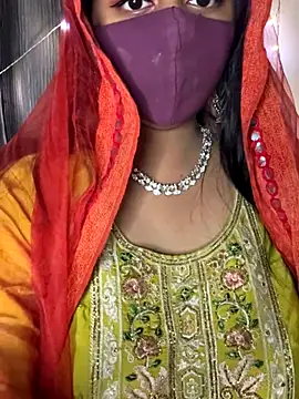 Snapshot of Dishasarmaa05 chatting on November 14, 5:33 pm Dishasarmaa05 online show from November 14, 5:33 pm