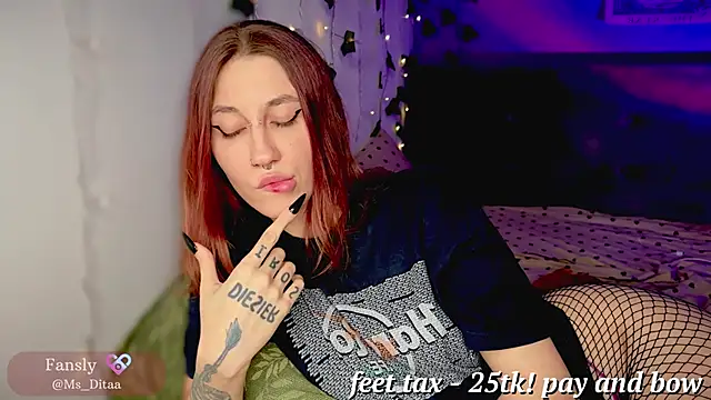 Dita Redrum online show from September 8, 11:37 pm