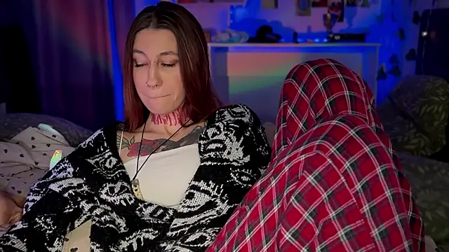 Snapshot of Dita_Redrum chatting on November 23, 1:44 pm Dita Redrum online show from November 23, 1:44 pm