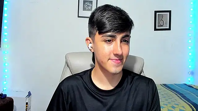 Snapshot of babymaik chatting on October 27, 5:33 am babymaik online show from October 27, 5:33 am