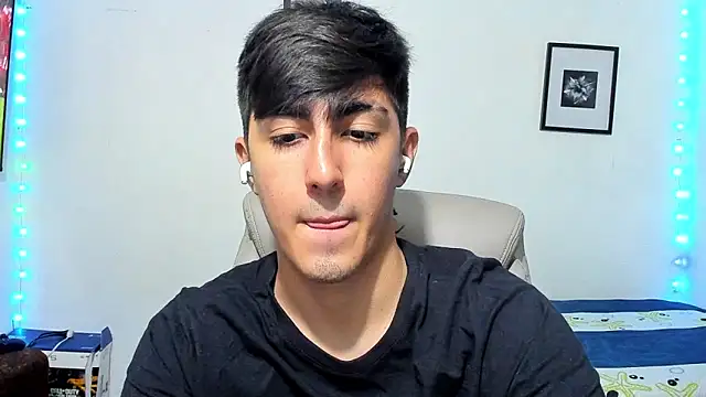 Snapshot of babymaik chatting on November 4, 9:14 pm babymaik online show from November 4, 9:14 pm