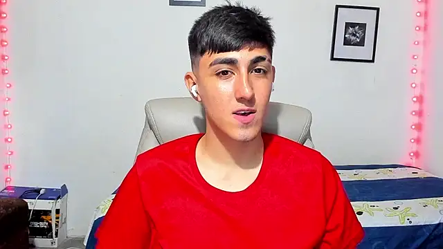 Snapshot of babymaik chatting on November 8, 5:51 am babymaik online show from November 8, 5:51 am