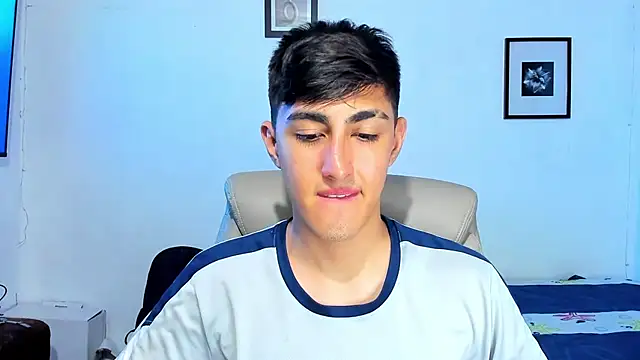 Snapshot of babymaik chatting on December 14, 5:46 am babymaik online show from December 14, 5:46 am