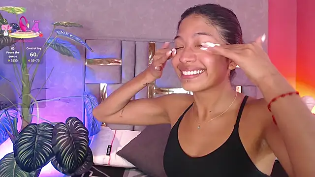 Tyla Ks online show from January 13, 7:52 pm