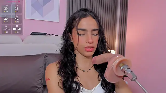 honey sofii  online show from September 30, 12:21 pm