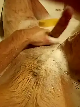 Snapshot of GrindingOvermuch chatting on October 25, 1:02 am GrindingOvermuch online show from October 25, 1:02 am