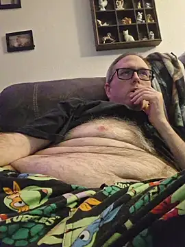 Snapshot of Smallone327 chatting on February 23, 5:27 am Smallone327 online show from February 23, 5:27 am