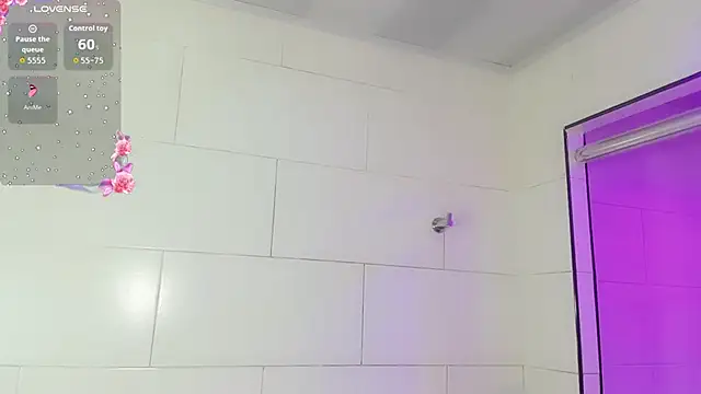 Snapshot of jymena_xxx chatting on December 13, 7:53 pm jymena xxx online show from December 13, 7:53 pm