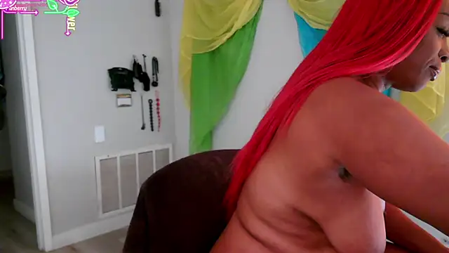 Queenanitadix online show from July 1, 5:02 pm
