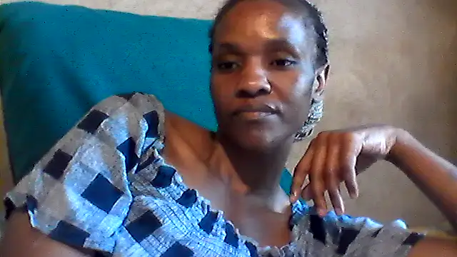 Snapshot of sexybigass31 chatting on June 18, 9:14 am sexybigass31 online show from June 18, 9:14 am