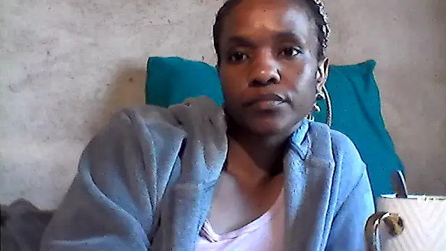 Snapshot of sexybigass31 chatting on June 25, 6:40 am sexybigass31 online show from June 25, 6:40 am