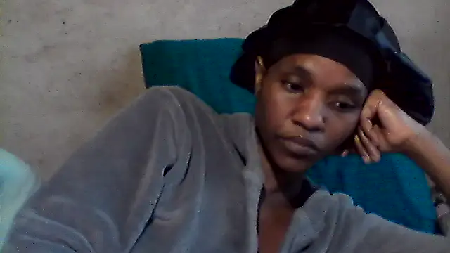 Snapshot of sexybigass31 chatting on July 19, 5:33 am sexybigass31 online show from July 19, 5:33 am