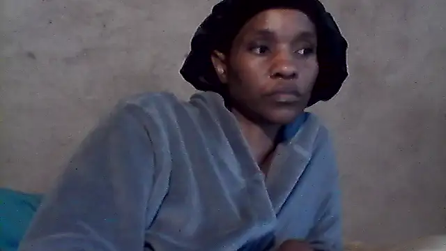 Snapshot of sexybigass31 chatting on July 29, 5:27 am sexybigass31 online show from July 29, 5:27 am
