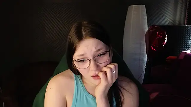 Snapshot of milliedoll chatting on March 15, 8:04 am milliedoll online show from March 15, 8:04 am