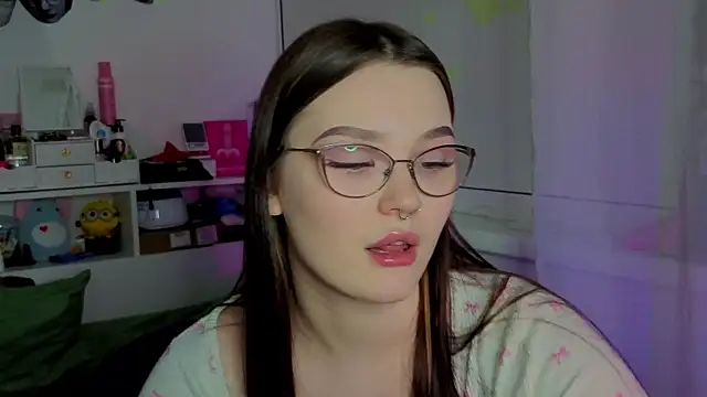 Snapshot of milliedoll chatting on October 15, 7:14 pm milliedoll online show from October 15, 7:14 pm