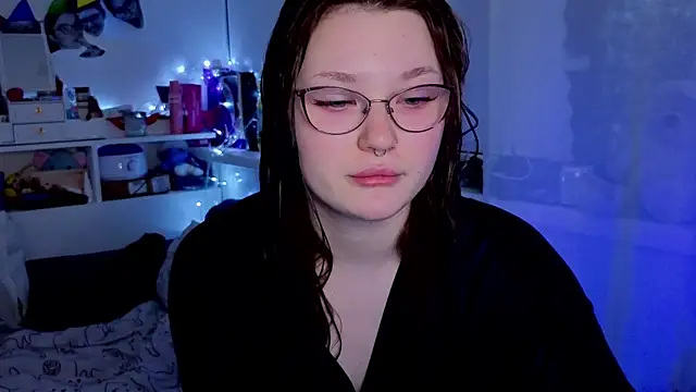 Snapshot of milliedoll chatting on November 8, 2:45 am milliedoll online show from November 8, 2:45 am