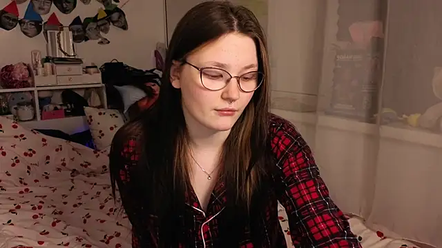 milliedoll online show from February 22, 2:59 pm