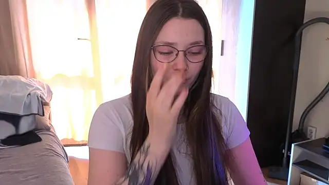 milliedoll online show from May 1, 2:38 am