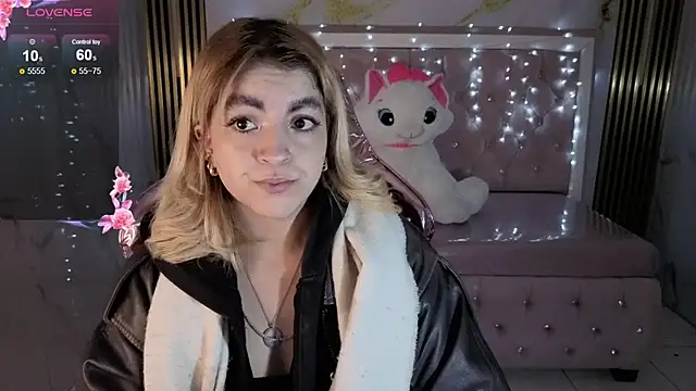 Snapshot of lili_conor_s chatting on November 11, 3:17 am lili conor s online show from November 11, 3:17 am