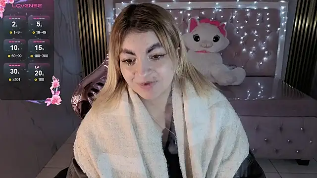 Snapshot of lili_conor_s chatting on November 14, 3:16 am lili conor s online show from November 14, 3:16 am