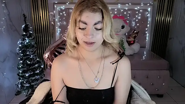 Snapshot of lili_conor_s chatting on November 28, 3:20 am lili conor s online show from November 28, 3:20 am