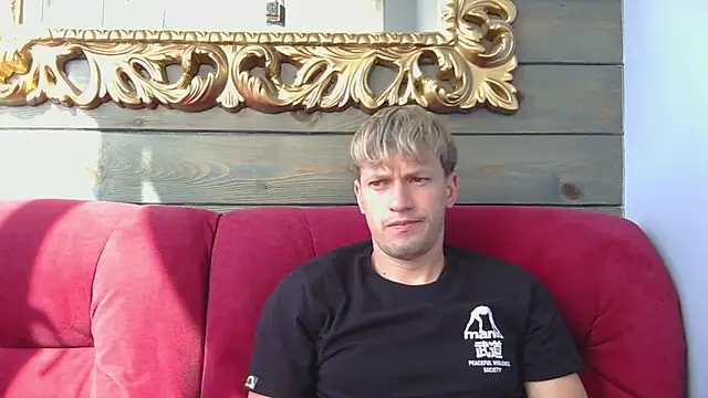 Snapshot of frama666 chatting on September 17, 11:45 am frama666 online show from September 17, 11:45 am