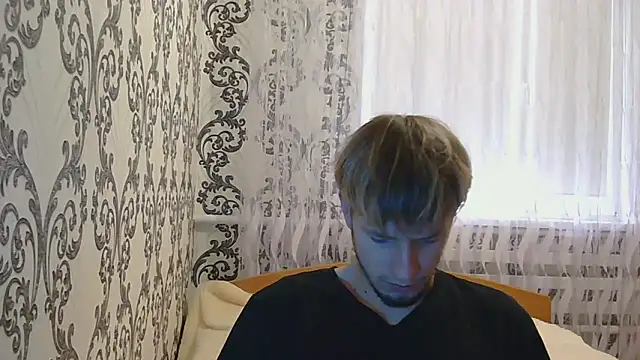 Snapshot of frama666 chatting on October 9, 8:56 am frama666 online show from October 9, 8:56 am