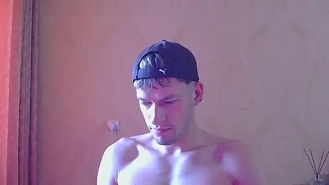 Snapshot of frama666 chatting on October 31, 7:42 am frama666 online show from October 31, 7:42 am