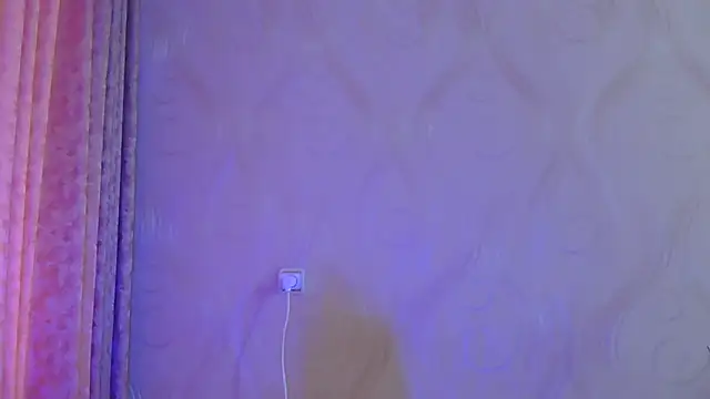 Snapshot of frama666 chatting on November 21, 9:19 am frama666 online show from November 21, 9:19 am