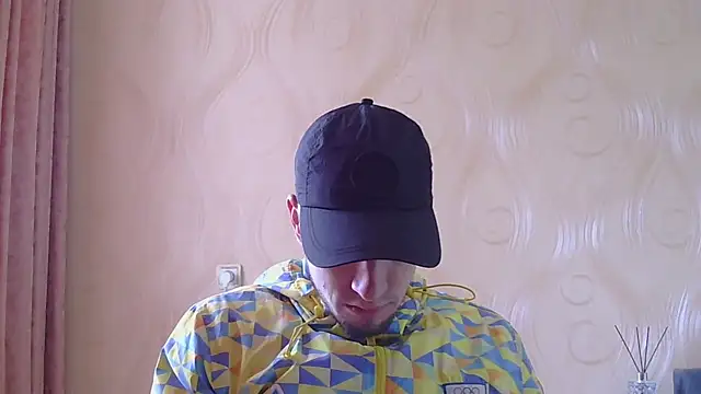 frama666 online show from April 30, 12:33 pm