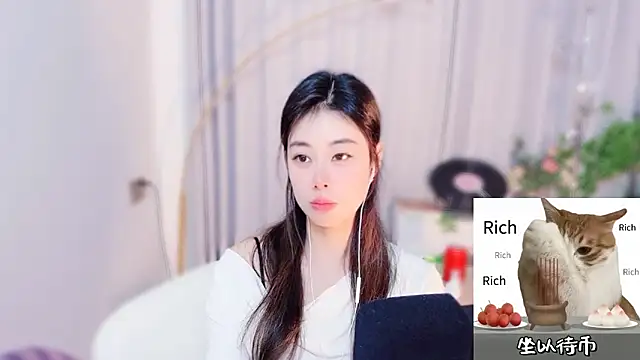 CC-777888 online show from May 1, 7:51 pm