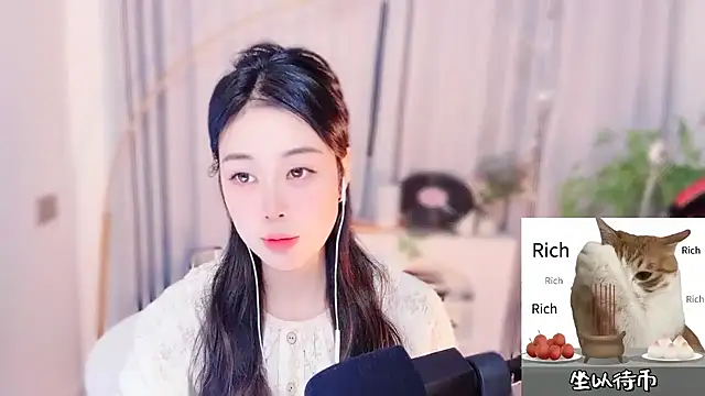 CC-777888 online show from May 9, 1:49 pm