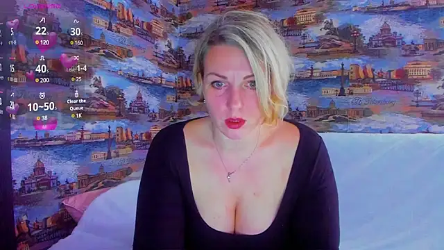 Snapshot of LadyLucky_ chatting on March 11, 2:21 am LadyLucky online show from March 11, 2:21 am