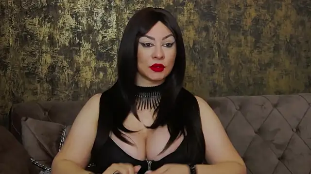 MistressAmberCrost online show from October 28, 6:17 am