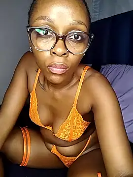 xxTatiannaxx online show from May 5, 10:07 pm